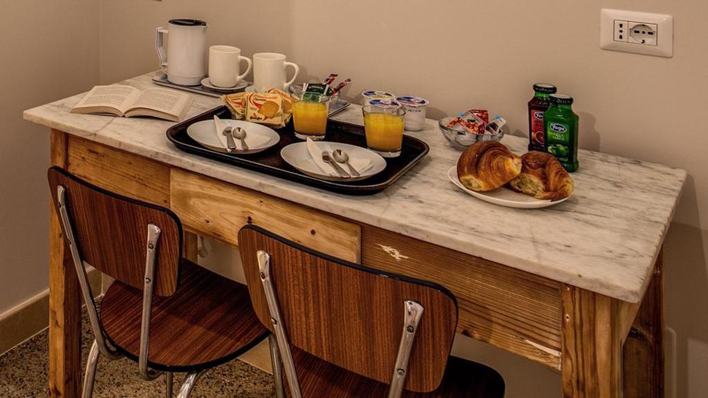 Colosseo Accomodation Room Guest House Roma Dış mekan fotoğraf